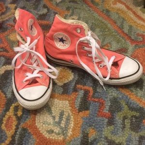 PINK CONVERSE HIGH TOPS 🌟offer away🌟